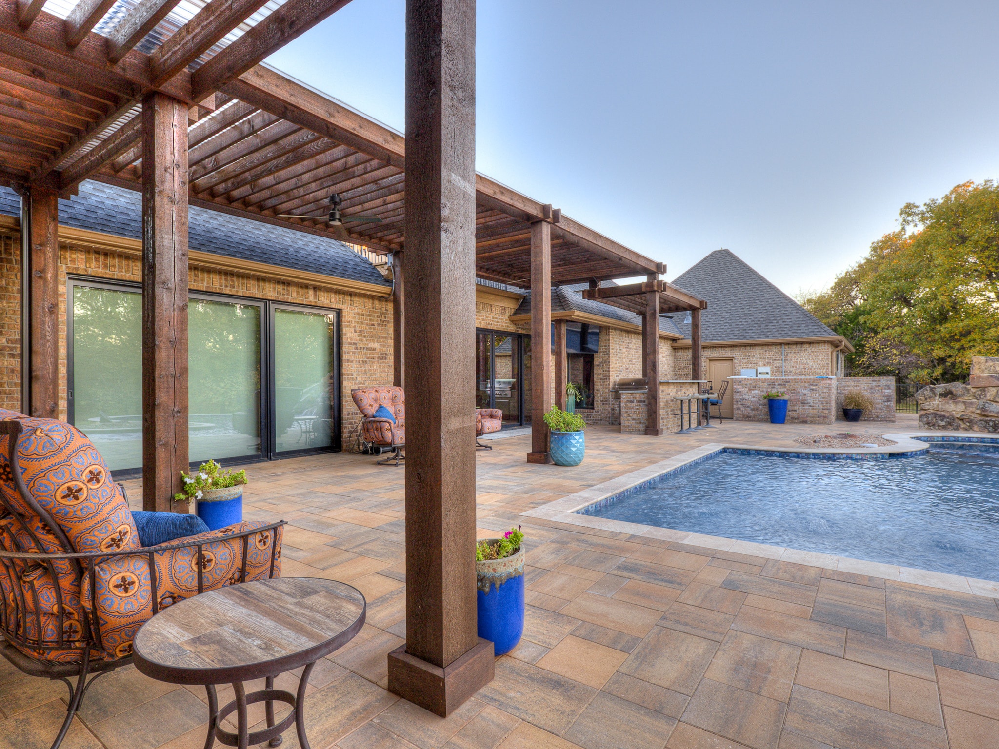 Pergola and outdoor living space by Studio W